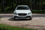 Volvo V40 D4 Cross Country 2016 года (UK)